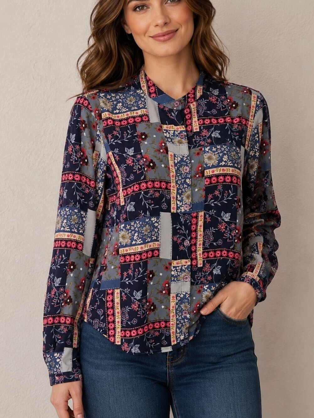 Vtg ERIKA Floral Patchwork Long Sleeve Button Down Blouse